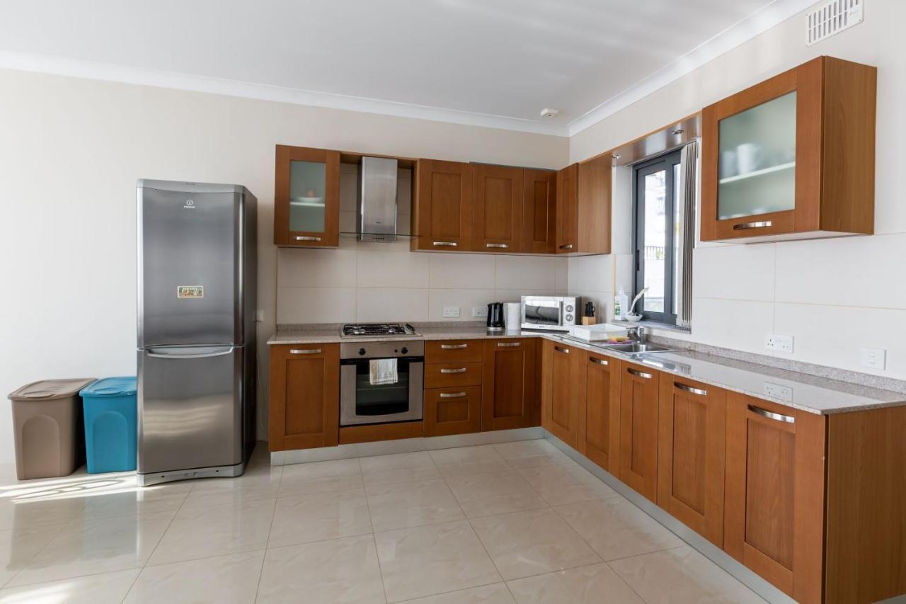 Sunset Holiday Apartment St. Paul's Bay Ngoại thất bức ảnh